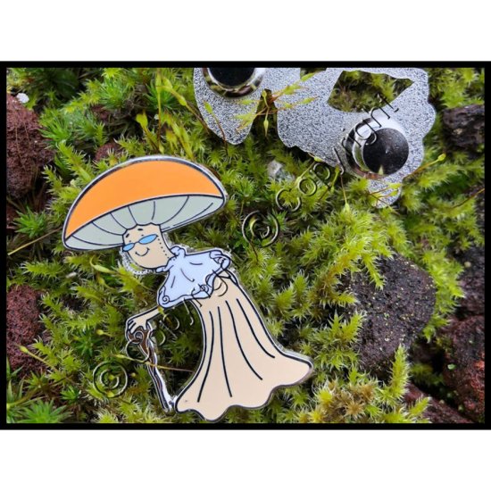(image for) "Golden Teacher" Enamel Mushroom Pin